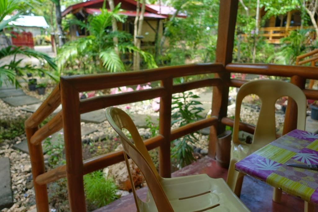 Palm Tree Guesthouse Siquijor Εξωτερικό φωτογραφία